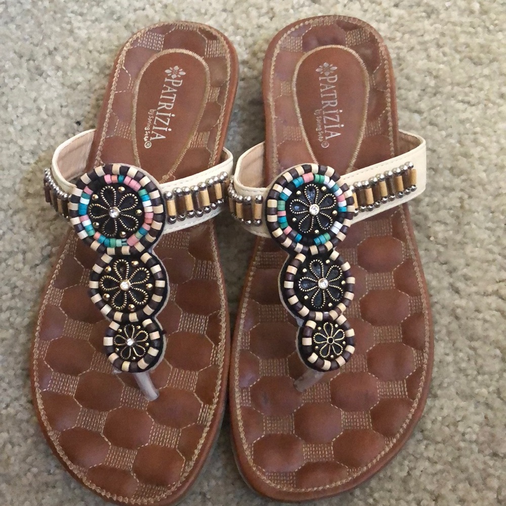Great and comfy sandals. Worn once.
